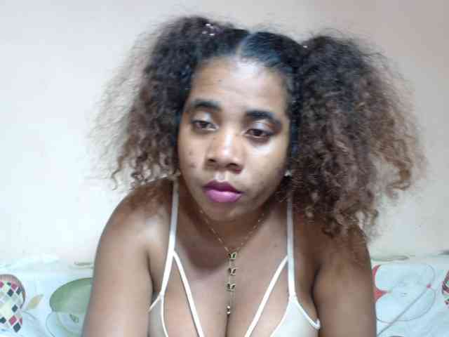 AlineEdena webcam