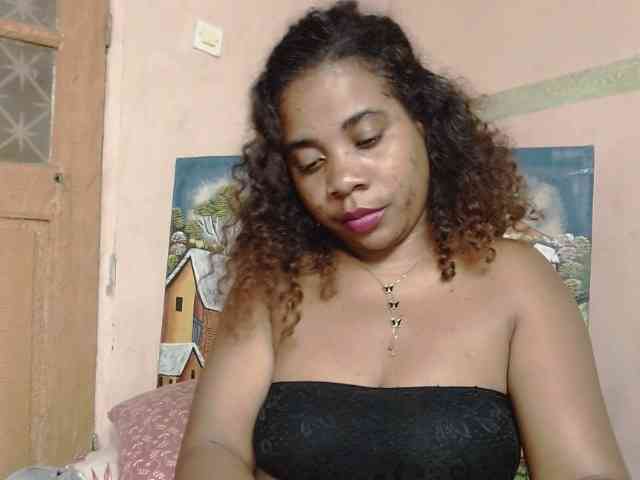 AlineEdena webcam