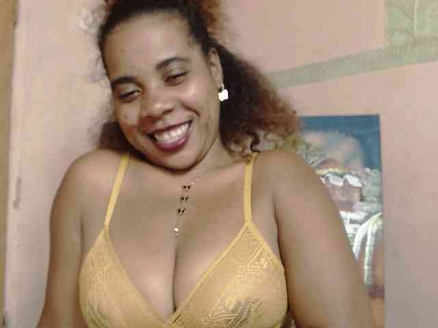 AlineEdena webcam