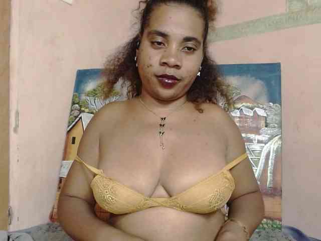 AlineEdena webcam