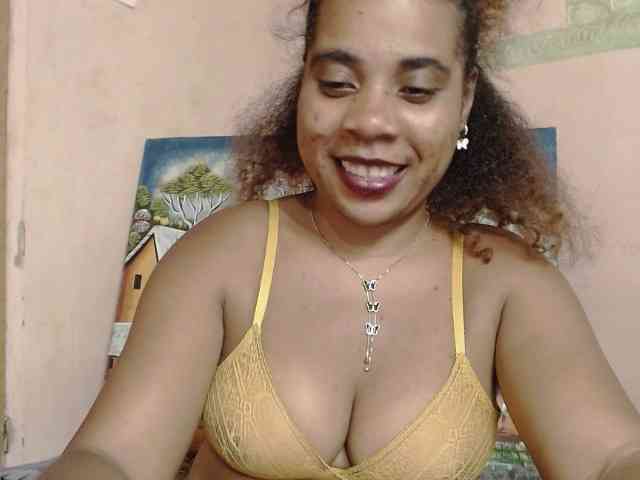 AlineEdena webcam