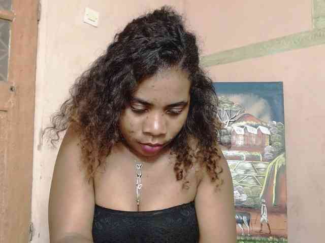 AlineEdena webcam