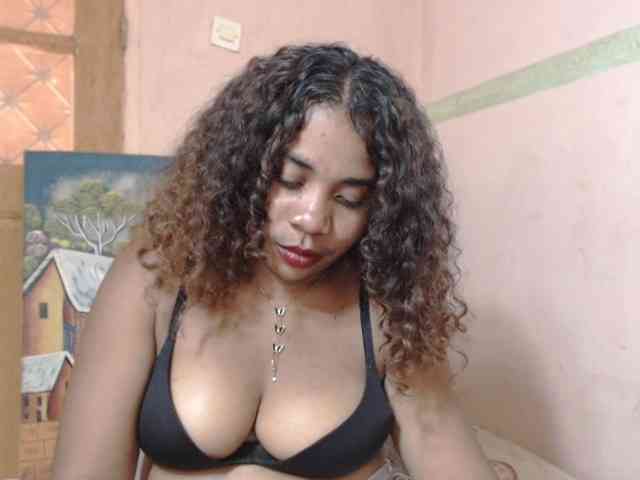 AlineEdena webcam
