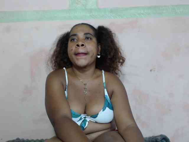 AlineEdena webcam