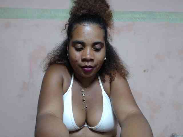 AlineEdena webcam