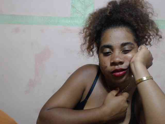 AlineEdena webcam