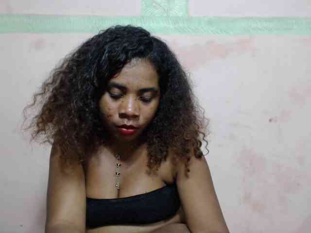 AlineEdena webcam