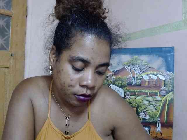 AlineEdena webcam