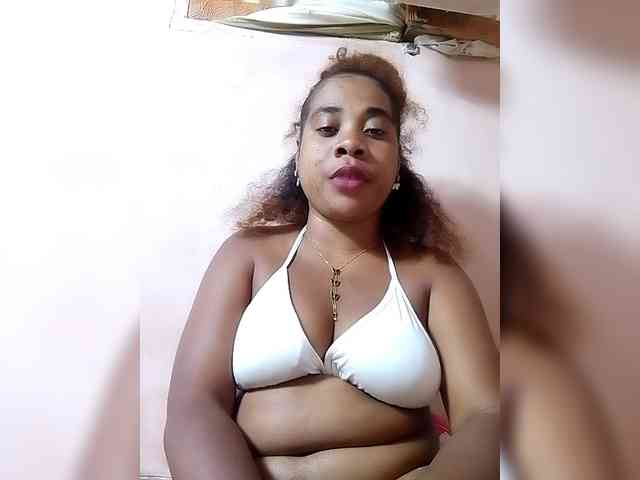 AlineEdena webcam