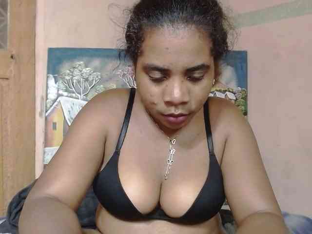 AlineEdena webcam