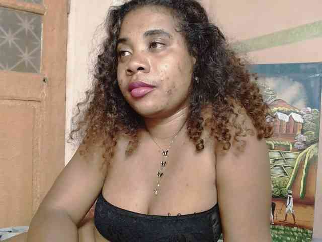 AlineEdena webcam