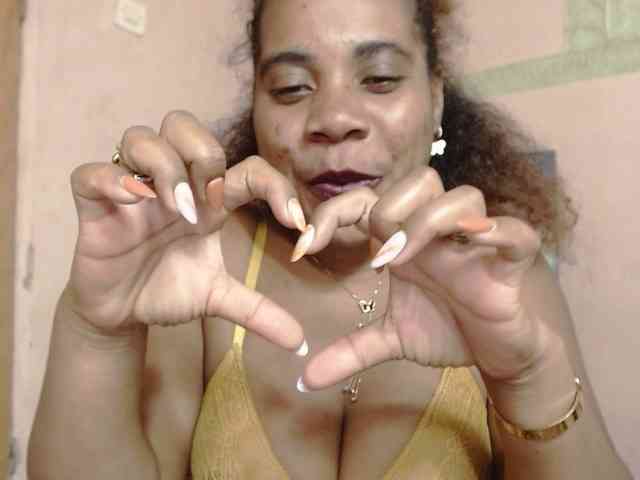 AlineEdena webcam