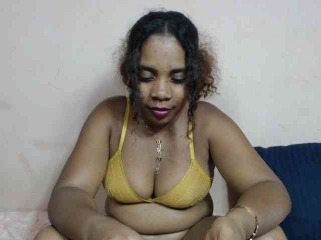 AlineEdena webcam