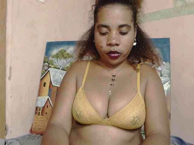 AlineEdena webcam