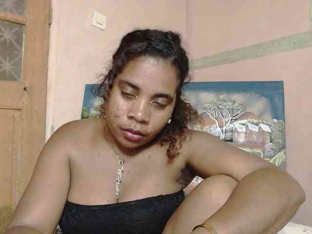 AlineEdena webcam