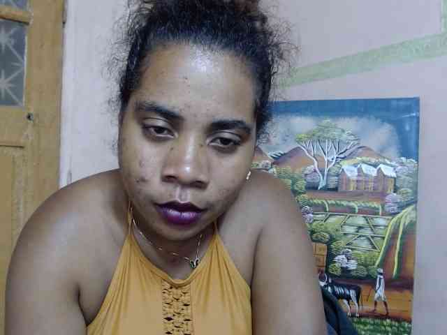 AlineEdena webcam