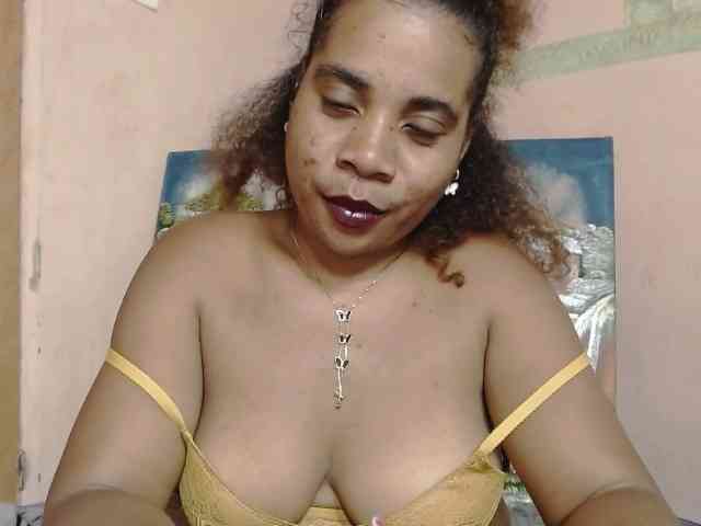 AlineEdena webcam