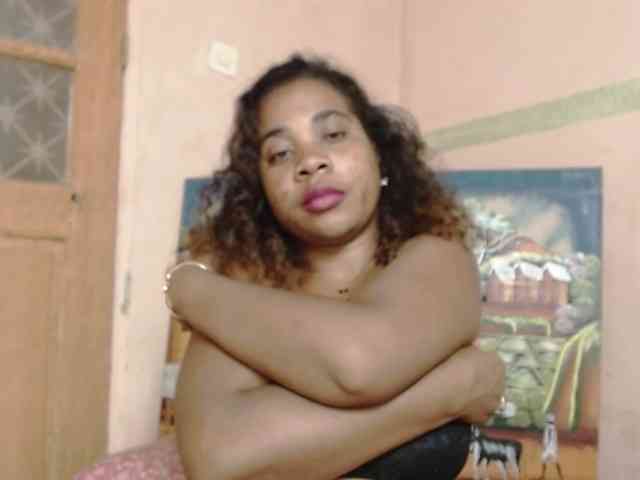AlineEdena webcam