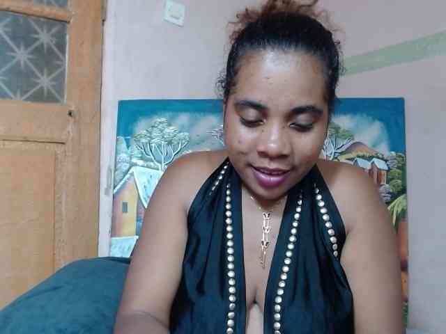 AlineEdena webcam
