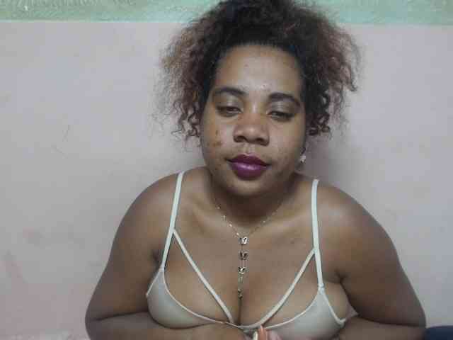 AlineEdena webcam