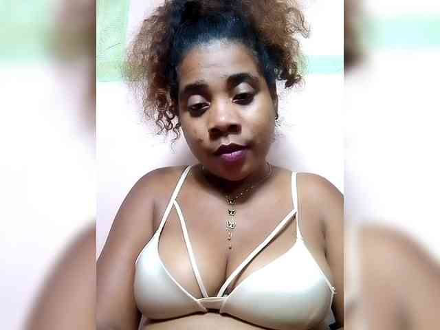 AlineEdena webcam