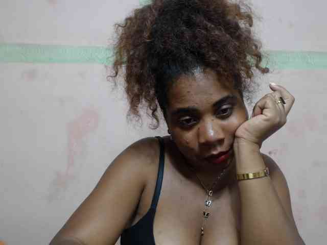AlineEdena webcam