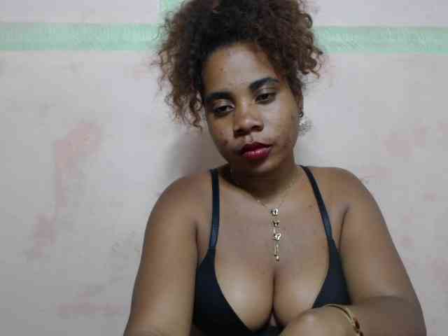 AlineEdena webcam
