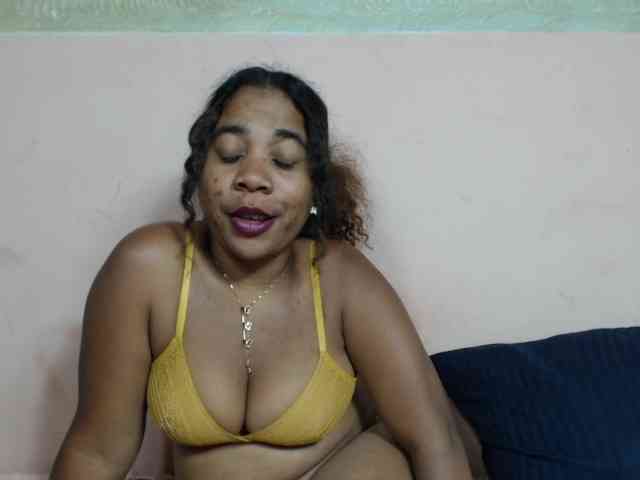 AlineEdena webcam