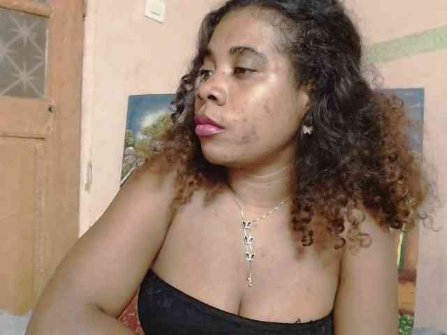 AlineEdena webcam