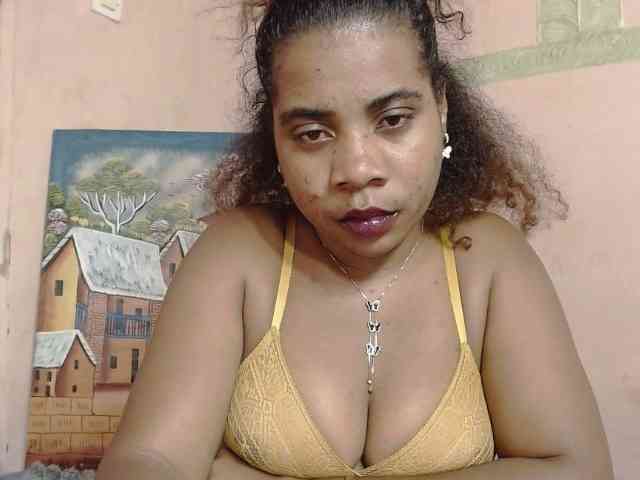 AlineEdena webcam