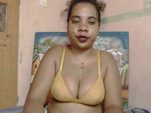 AlineEdena webcam