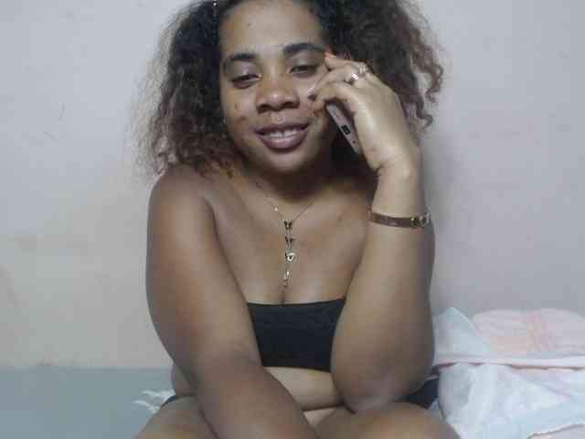 AlineEdena webcam