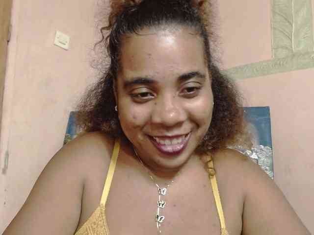 AlineEdena webcam