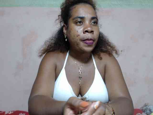 AlineEdena webcam