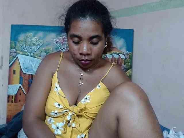 AlineEdena webcam