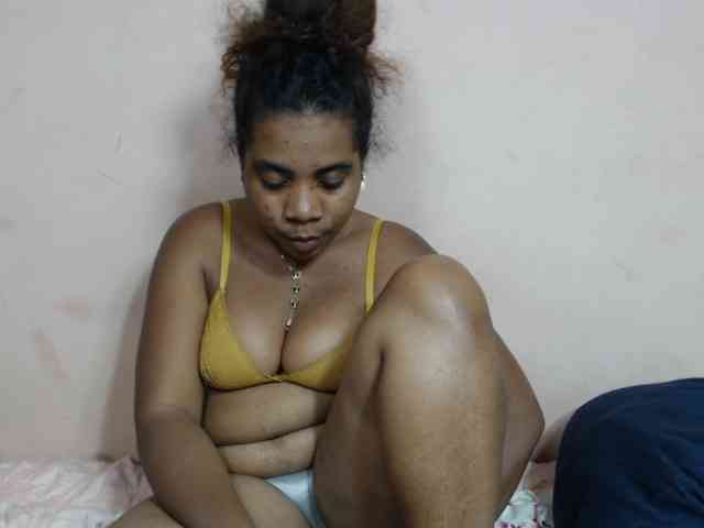 AlineEdena webcam