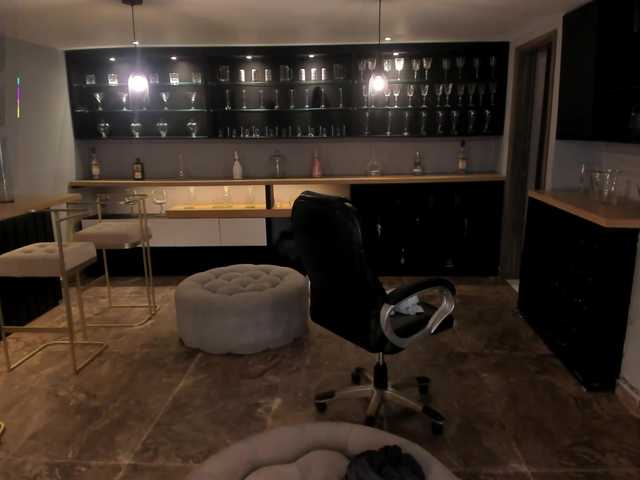 AshleyJhonson's BongaCams show and profile