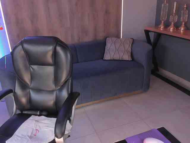 AshleyJhonson AshleyJhonson