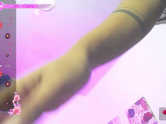 Alahia's BongaCams show and profile