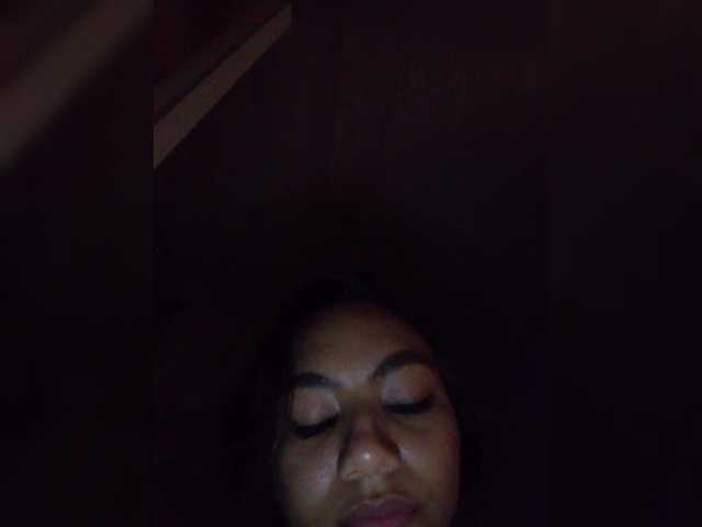 Alahia's BongaCams show and profile