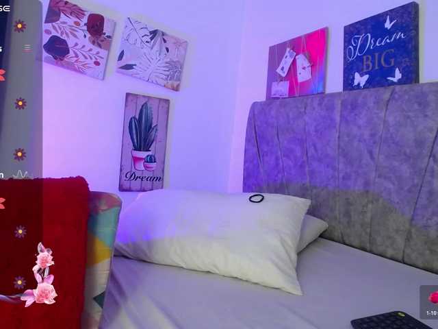 Alahia's BongaCams show and profile