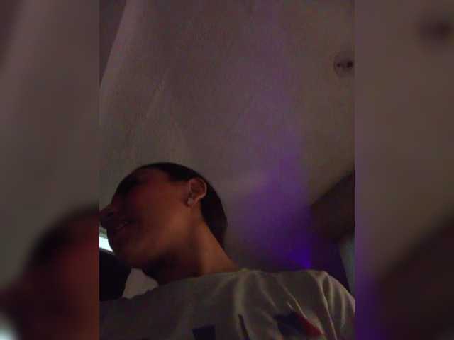 Alahia's BongaCams show and profile