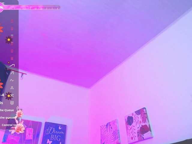 Alahia's BongaCams show and profile