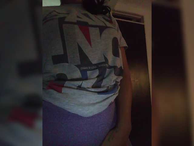 Alahia's BongaCams show and profile