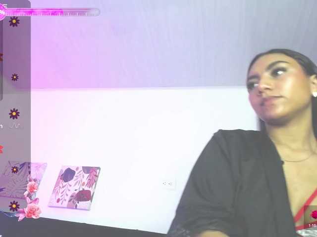 Alahia's BongaCams show and profile