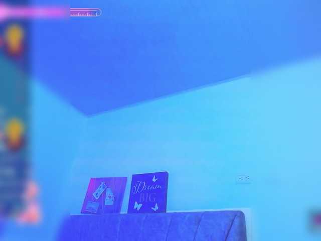 Alahia's BongaCams show and profile