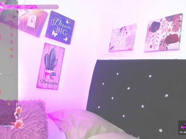 Alahia's BongaCams show and profile