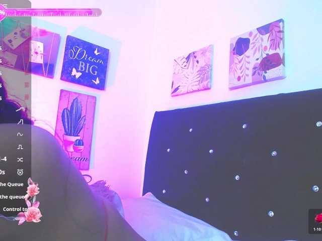 Alahia's BongaCams show and profile