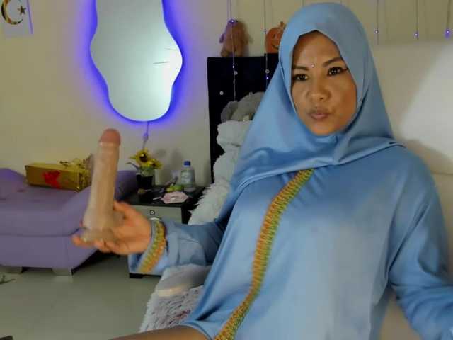 MalakChauriye's BongaCams show and profile