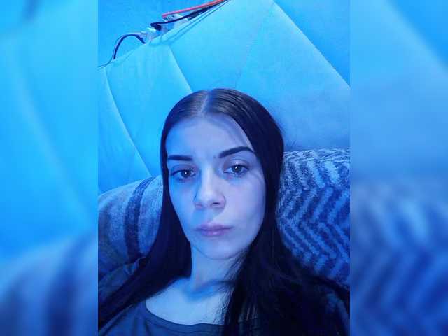 Luna29a's BongaCams show and profile